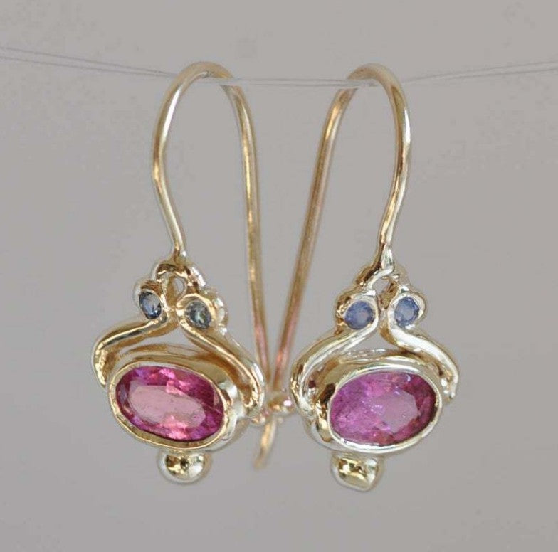 Women's Fashion Personality Vintage Inlaid Earrings
