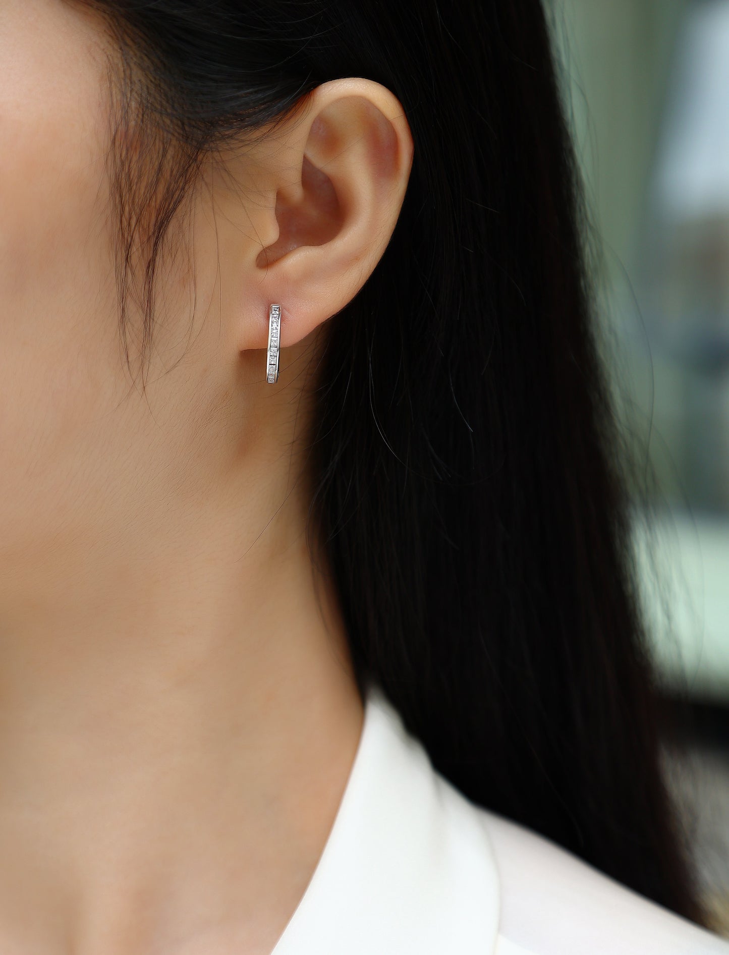 Touch Tenderness - Fashionable And Luxurious Diamond Jewelry Earrings Set With Moissanite S925 Sterling Silver And Platinum-plated Stud Earrings