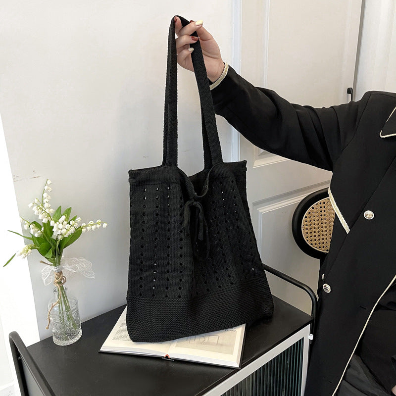 Knitted Hollowed-out Drawstring Handbag With One Shoulder