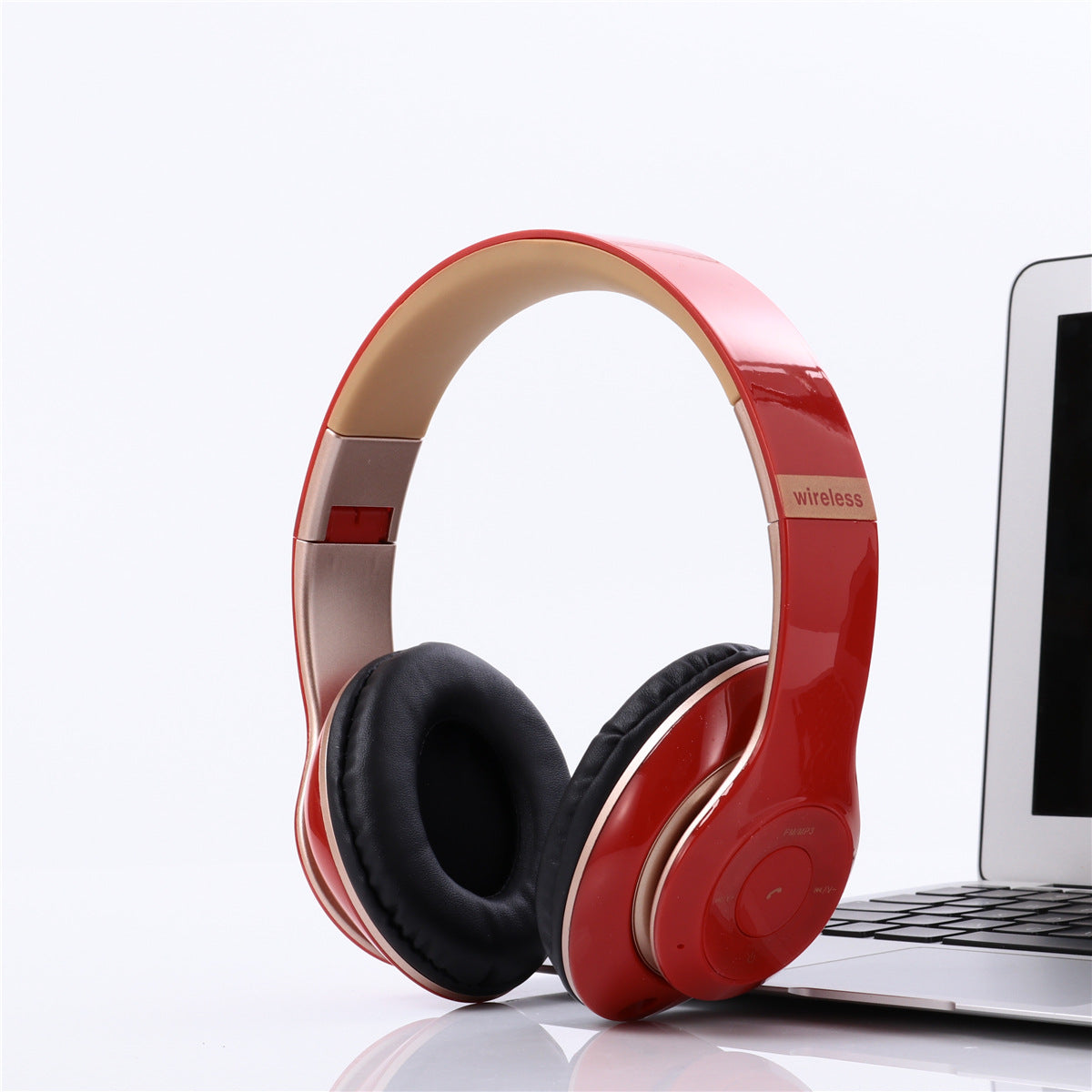 Head-mounted sports wireless folding headphones