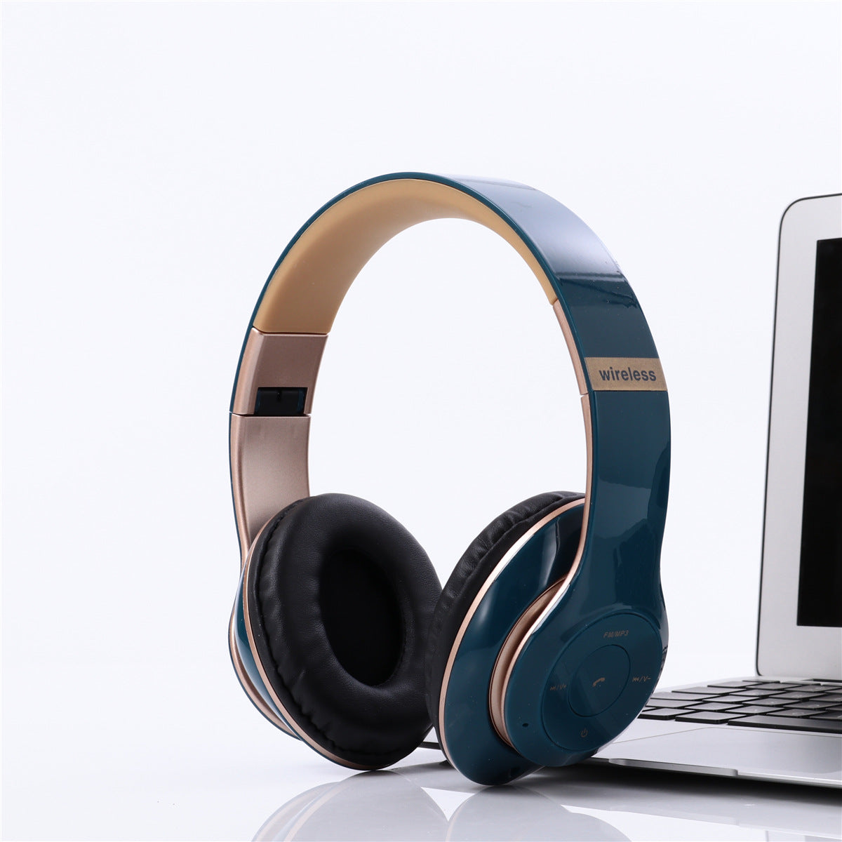 Head-mounted sports wireless folding headphones