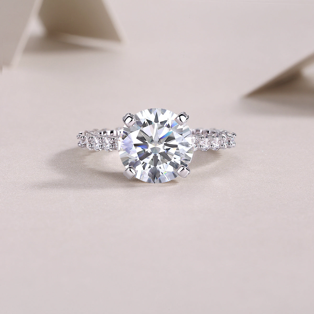 Affectionate And Tender - A Fashionable And Luxurious Jewelry Piece Set With 5-carat Moissanite S925 Sterling Silver And Platinum-plated Diamond