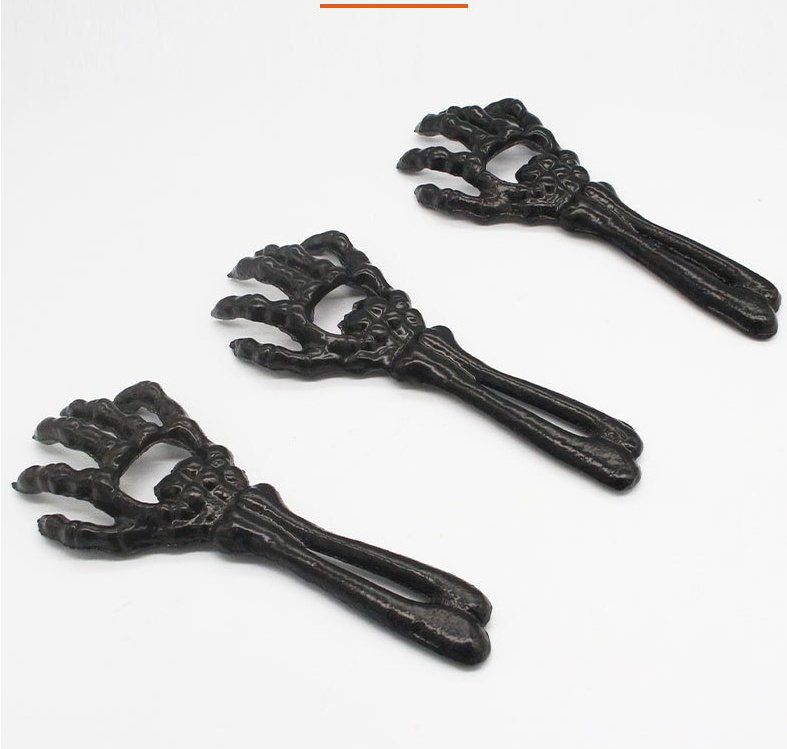 Metal Skull Finger Can Opener For Halloween Drinks
