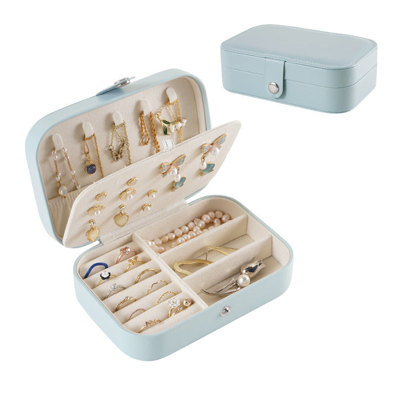 Portable jewelry box